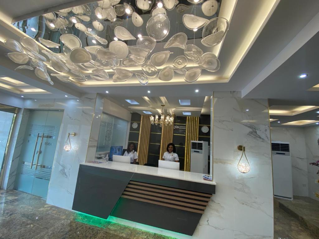 God'S Touch Apartments Signature Lagos Buitenkant foto