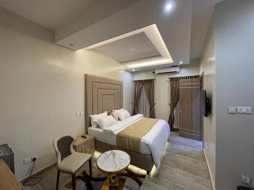 God'S Touch Apartments Signature Lagos Buitenkant foto