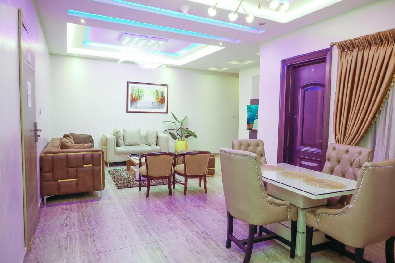 God'S Touch Apartments Signature Lagos Buitenkant foto