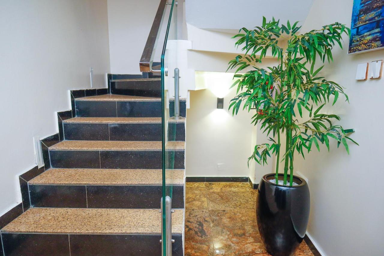 God'S Touch Apartments Signature Lagos Buitenkant foto